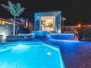 Casa en venta en Adeje, Playa Fañabé Alto. Villa en El...