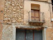 Casa en venta en Ademuz. ¡tranquilidad y bellos paisajes...