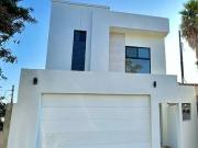 Casa en venta en Aeropuerto, Tijuana, Baja California