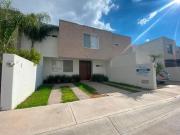 Casa en venta en Aguascalientes, Zona la Querencia, para...