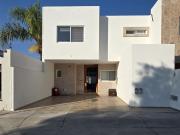 Casa en venta en Aguascalientes zona Norte Poniente La...