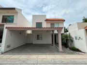 Casa en venta en Aguascalientes zona norte, Portón de...