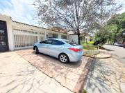 CASA EN VENTA EN ALAMBRA