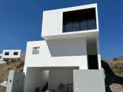 CASA EN VENTA EN ÁLAMO SUR 3 ETAPA, SANTIAGO