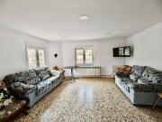 Casa en venta en Alar del Rey. AMPLIA CASA CON PATIO Y...