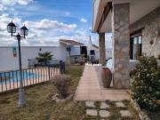 Casa en venta en Alatoz. CHALET EN VENTA EN ALATOZ. Casas.