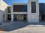 CASA EN VENTA en Alcázar del Country, Los Mochis, Sinaloa