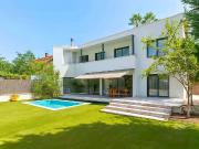 Casa en venta en Alella. Chalet adosado en venta Alella....