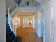 Casa en venta en Alella. Propiedad con piscina cerca de...