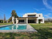 Casa en Venta en Algarrobal 2