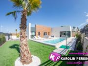 Casa en venta en Algorfa. Casas.