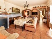 Casa en venta en Alhama de Granada. Fabuloso chalet y...