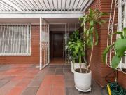 casa en venta en alhambra. Cod V4582