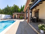 Casa en venta en Alhaurín el Grande, Centro. Chalet...