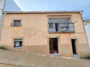Casa en venta en Aliseda. VENTA CASA CON TERRAZA EN...