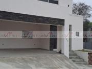 Casa en venta en Allende