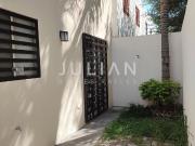 Casa en venta en Almeria Residencial en Apodaca N.L....