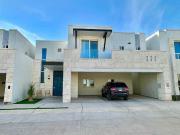 CASA EN VENTA EN ALTA RIVIERA