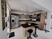 casa en venta en altamira. Cod V37723