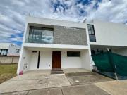 Casa en Venta en Altanza Solares