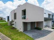 CASA EN VENTA EN ALTANZA, SOLARES, ZAPOPAN, JALISCO