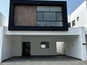 Casa en Venta en Altares Residencial en Santiago Nuevo León