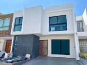Casa en Venta en Altavista Residencial Almendros...