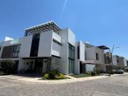 Casa en venta, en Altavista Vitana Residencial, Zapopan,...