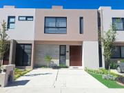 CASA EN VENTA EN ALTOS DEL MARQUES CERCA DEL CAMPANARIO