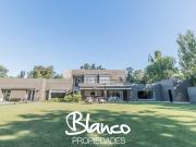 Casa en Venta en Altos del Pilar, Pilar, G.B.A. Zona...