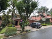 casa en venta en altos del poblado. Cod V12630