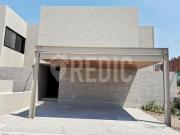 CASA EN VENTA EN ALTOZANO