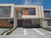 CASA EN VENTA EN ALTOZANO