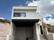 CASA EN VENTA EN ALTOZANO CON RECÁMARA EN PLANTA BAJA