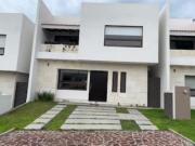 Casa en venta en Altozano el Nuevo Querétaro
