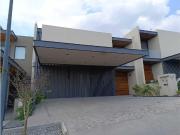 Hermosa casa en venta y gran oportunidad de PREVENTA en...