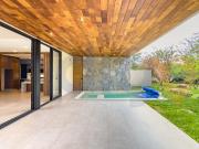 Casa en Venta en Altozano en condominio Río con alberca