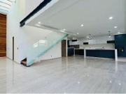 CASA EN VENTA EN ALTOZANO, EXCELENTE UBICACION Y...