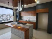 Casa en Venta en Altozano Fraccionamiento privado con...