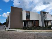 Casa en Venta en Altozano Fraccionamiento privado exclusivo