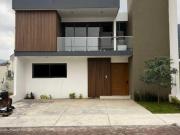 Casa en venta en Altozano, junto a la Universidad...