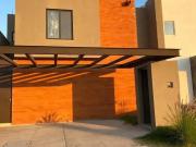Casa en venta en Altozano la Nueva Laguna, Gómez...