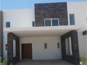 Casa en venta en Altozano la Nueva Laguna, Gómez...