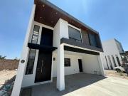 Casa en venta en Altozano la Nueva Laguna, Gómez...