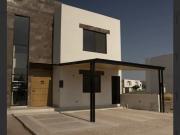 Casa en Venta en Altozano la Nueva Laguna, Gómez...