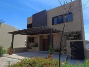 Casa en VENTA en Altozano Priv. Roca Querétaro