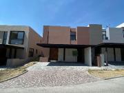 CASA EN VENTA EN ALTOZANO, QUERETARO