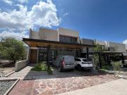 Casa en venta en Altozano Queretaro