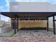 Casa en venta en Altozano, Querétaro