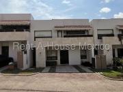 Casa en venta en Altozano, Querétaro. Tu Paraíso...